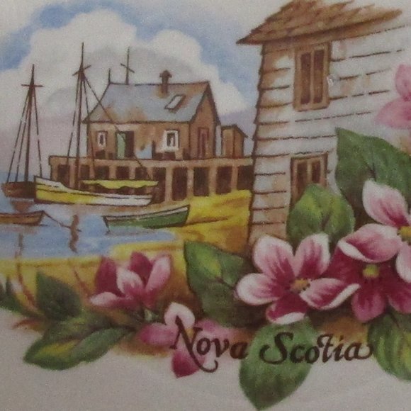 vintage square souvenir dish - Picture 2 of 5
